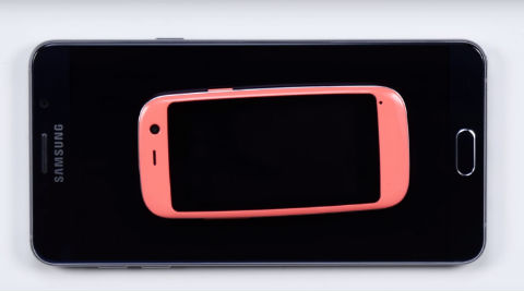 Video: Meet the world’ smallest Android phone that has a 2.4-inch screen