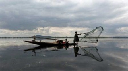Rs 5 lakh worth fishing nets dumped into sea by Sri Lankan navy
