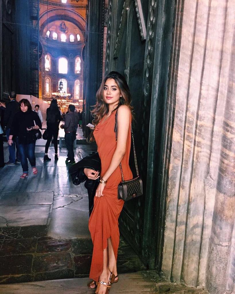 Image result for jhanvi kapoor fashion icon