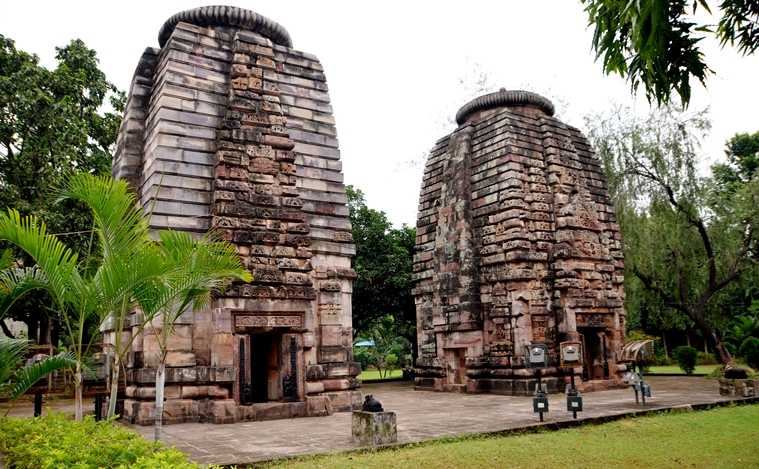 odisha travels_Many temples like this dot Bhubaneshwar_759