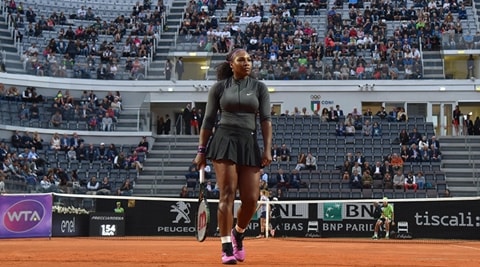 Serena Williams returns to clay court with strong win