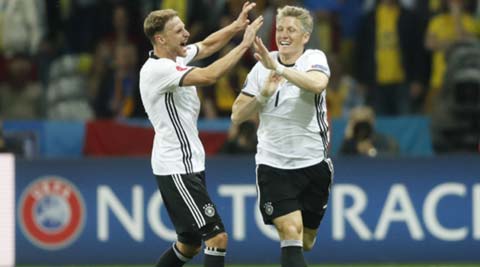 Euro 2016: Germany survive Ukraine, win 2-0