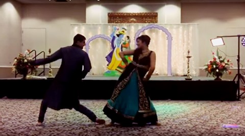 Watch: Bride and brother's amazing dance routine on evergreen Bollywood numbers - The Indian Express