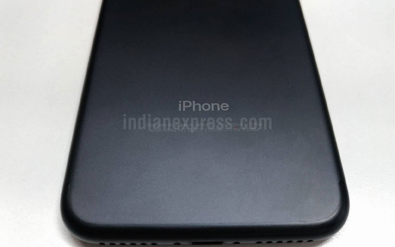 Apple iPhone 7, iPhone 7 review, iPhone 7, iPhone 7 review full, iPhone 7 pre-booking, iPhone 7 sample, Apple iPhone 7 camera sample, iPhone 7 jet black pre-booking, iPhone 7 Pre-booking, iPhone 7 pre-booking in India
