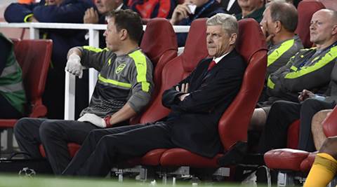 Nigel Winterburn backs Arsene Wenger for England, says he will stay at Arsenal