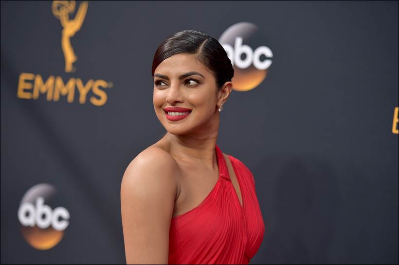 Emmys, 68th Emmy Awards, Emmy 2016, Priyanka Chopra, emmy with Priyanka Chopra, Priyanka Chopra emmy, Priyanka, Priyanka Chopra dress