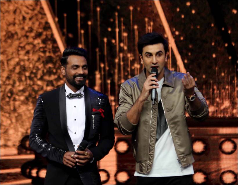 Super Judge Remo D'Souza with Bollywood Actor Ranbir Kapoor (indianexpress.com)