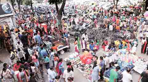 Chandigarh: Despite orders by MC, vendors encroach upon parking lots - The Indian Express