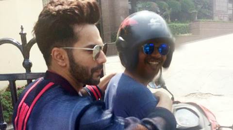 Varun Dhawan beats a bad traffic day, takes lift from a random two wheeler guy - The Indian Express