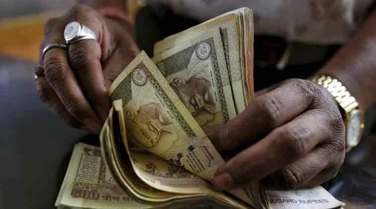 demonetisation, rs 500 ban, rs 1000 ban, ahmedabad demonetisation, firm pay salary, old currency, old notes, GIDC, indian express news, india news, latest news