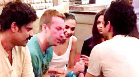 Shah Rukh Khan's party for Coldplay's Chris Martin ends Bollywood rivalries, see inside pics