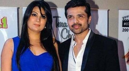 Himesh Reshammiya ends 22-year marriage with wife Komal, files for divorce