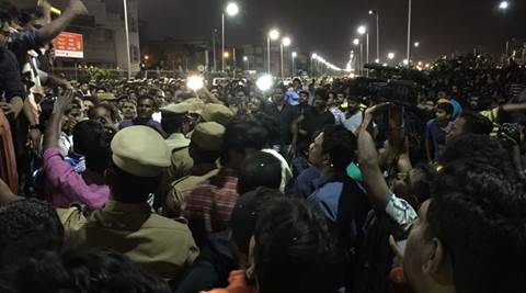 Tamilians in Mumbai hold protests over Jallikattu ban - The Indian Express