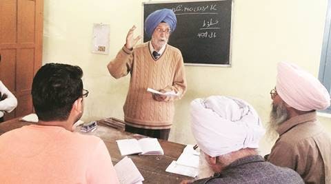Passion for Urdu brings a teacher and seven students together in Ludhiana - The Indian Express