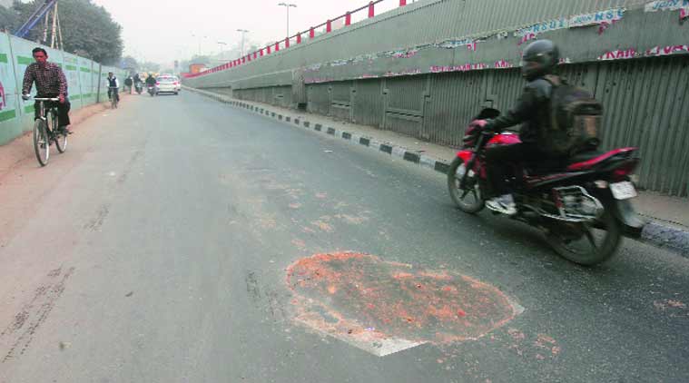 delhi roads, delhi government, delhi roads restoration, indian express, Satyendra Kumar Jain, anil baijal, arvind kejriwal, delhi mcd