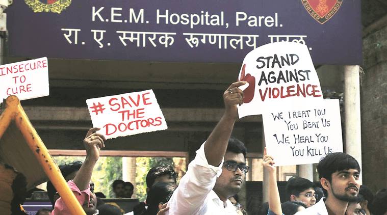 Maharashtra, maharashtra doctors, mumbai doctors, doctors resume work, Maharashtra doctors call of strike, Maharashtra doctor strike, Mumbai doctors strike, doctors strike, MARD strike, Bombay HC doctors strike, India news