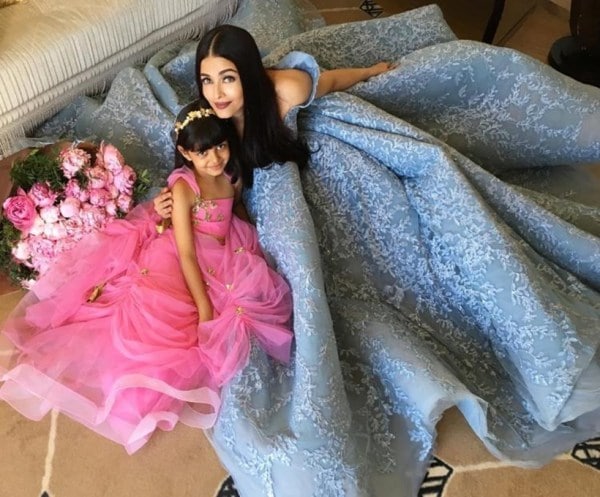 aishwarya rai cannes, aishwarya rai cannes aaradhya, aishwarya aaradhya, aish aaradhya, aish daughter, aishwarya daughter, aishwarya cannes pics, aishwarya aaradhya cannes pics, aaradhya cannes pics, aaradhya latest pics, aish latest pics, aishwarya red carpet cannes, aishwarya cannes looks, cannes 2017, cannes 2017 pics, bollywood news, entertainment updates, indian express, indian express news, indian express entertainment