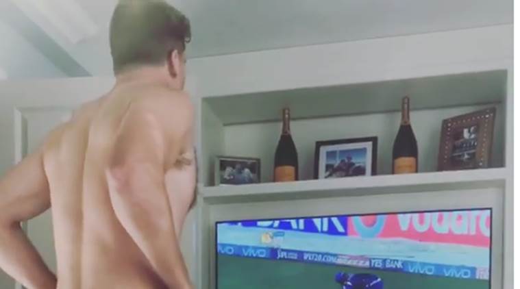 Jos Buttler's 'naked' celebration after Mumbai Indians win IPL 2017 title, see video - The Indian Express