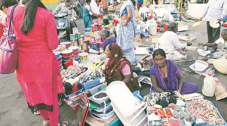Brihanmumbai Municipal Corporation, BMC, mumbai hawkers, mumbai illegal food vendors, mumbai, indian express news
