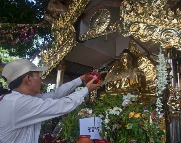 buddha purnima, buddha purnima 2017, buddha purnima wishes, buddha purnima significance, buddha purnima photos, buddha purnima celebrations, gautam buddha buddha purnima significance and history, buddha purnima 2017, gautam buddha birthday significance, indian express, indian express news, festivals news, festival today news