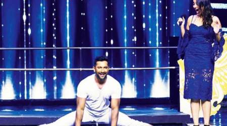 Terence Lewis rips pants on Nach Baliye 8 stage, Sonakshi Sinha erupts in laughter. Watch video
