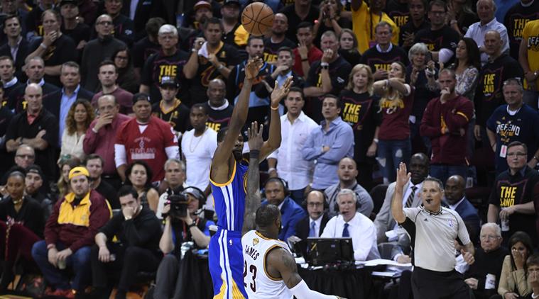 Perfect shot: Durant's late 3 gives Warriors 3-0 Finals lead