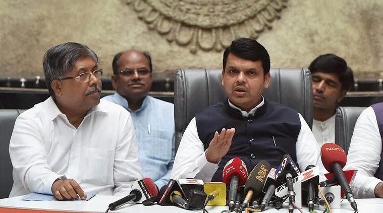  Devendra Fadnavis, Aaaple Sarkar, farm loan waiver, crop loan, maharashtra farmers, agriculture, indian express 