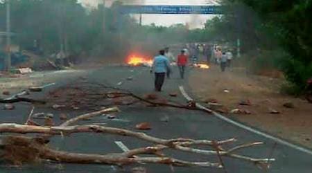 Madhya Pradesh farmers' protests turn violent, five killed in firing; curfew imposed as Opposition asks CM to resign