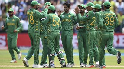Pakistan crush England, enter ICC Champions Trophy final