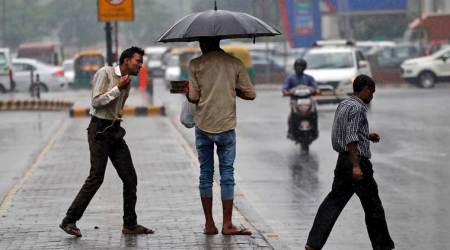 Mumbai: Heavy showers for next 2 days, predicts IMD regional dept