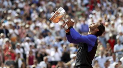 Rafael Nadal completes La Decima by winning French Open 2017