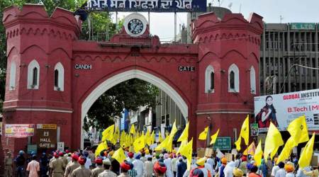 At serene Akal Takht, on anniversary of Op Blue Star, Bhindranwale t-shirts & phulkari dupattas