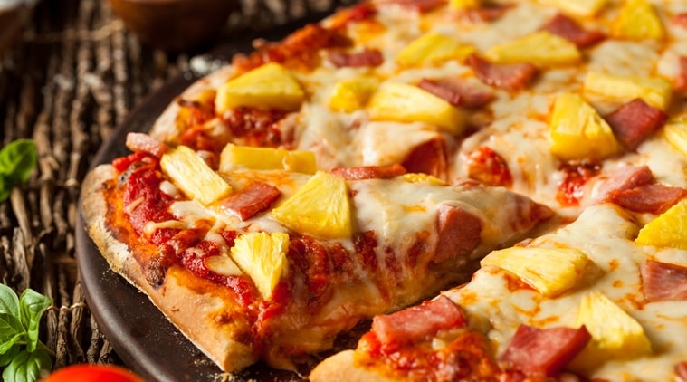 pineappple pizza, pineappple hawaiian pizza inventor dead, Sam Panopoulos, canadian pineappple pizza, Gordon Ramsay, Justin Trudeau, indian express, indian express news