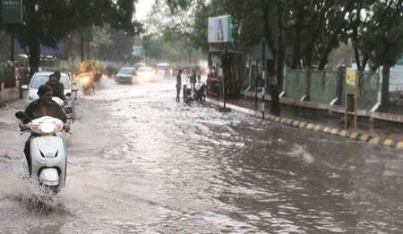 Heavy rain continue in Saurashtra, man swept away in Jamnagar