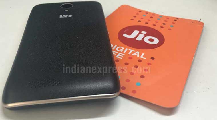 Reliance Jio, Jio vs Airtel, Mobile subscriber base, India Telecom base, TRAI telecom base April 2017, TRAI telecom subscribers April 2017, Reliance Jio, Jio subscribers, Airtel