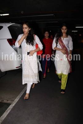 sara ali khan, jhanvi kapoor, sara ali khan sara ali khan pics, jhanvi kapoor pics, jhanvi kapoor,