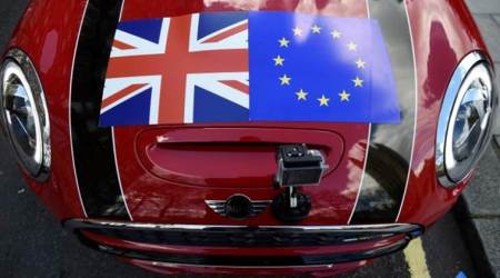 EU’s warns of possible delays to Brexit talks, London confident of schedule
