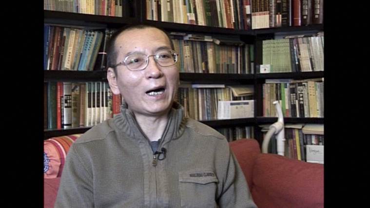 Liu Xiaobo, Liu Xiaobo died, death, cancer, Nobel Peace Prize winner Liu Xiaobo, Chinese Foreign Ministry, wang yi, World news, Indian express news