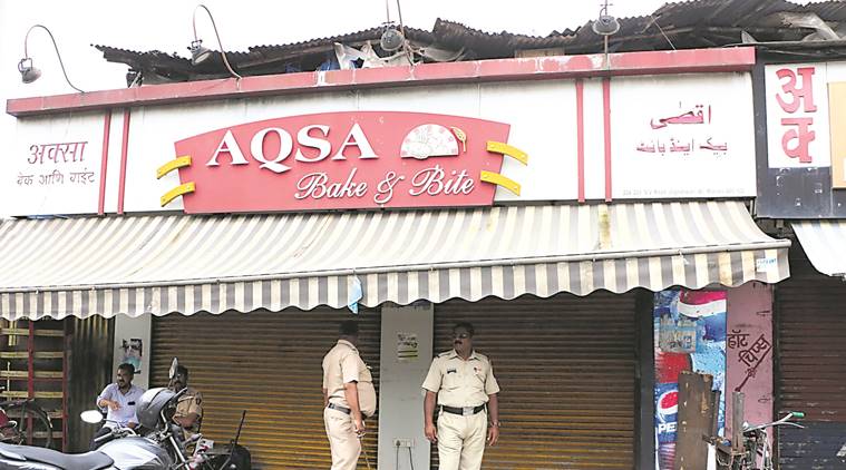 bakery accident, bakery chimney collapse mumbai, aqsa bakery joheshwari west, indian express