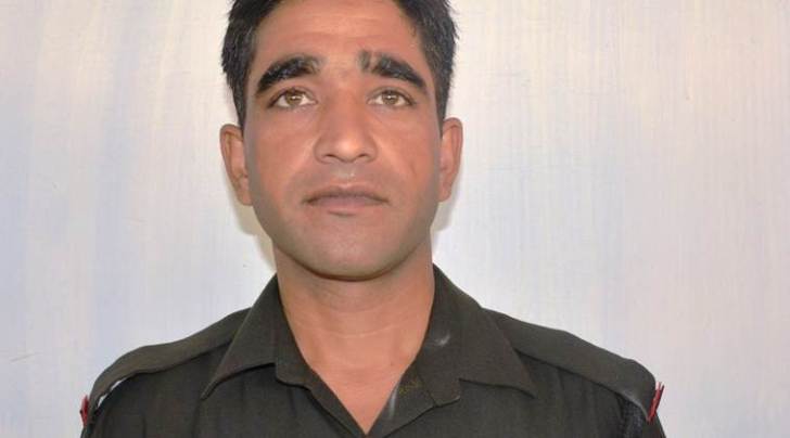 kashmir, army jawan dead, girl killed in ceasefire violation, army soldier dead, kashmir ceasefire violation, firing in poonch, firing in rajouri, pakistan ceasefire violation