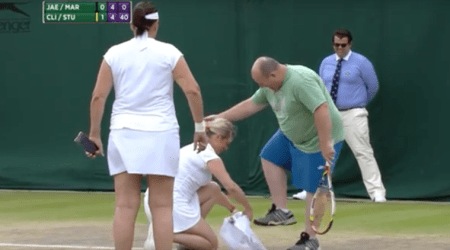Wimbledon 2017: Kim Clijsters hands man from the crowd a skirt, watch video