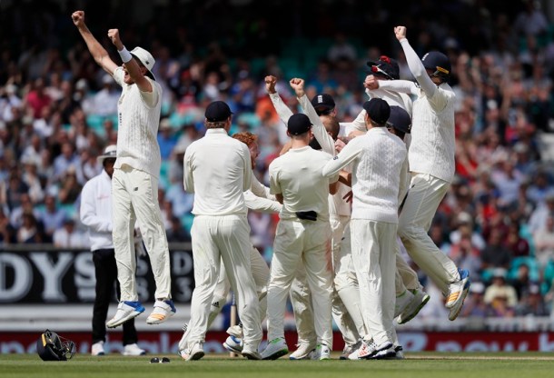Toby Roland-Jones, Moeen Ali, England vs South Africa, Eng vs SA, Oval 100th Test, South Africa tour of England photos, Cricket photos, Indian Express