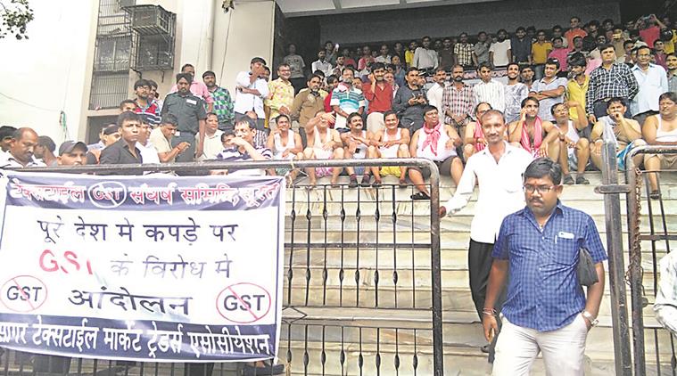 diwali gst, diwali textile traders loss, diwali loss textile traders gst, surat textile traders loss, dark diwali surat, dark diwali gujarat, indian express news