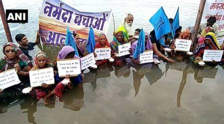 Narmada Bachao Andolan: Locals start ‘Jal Satyagraha’ as activist Medha Patkar continues indefinite fast