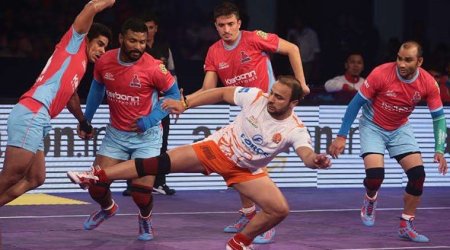 Pro Kabaddi 2017: Patna Pirates, Dabang Delhi post thrilling wins