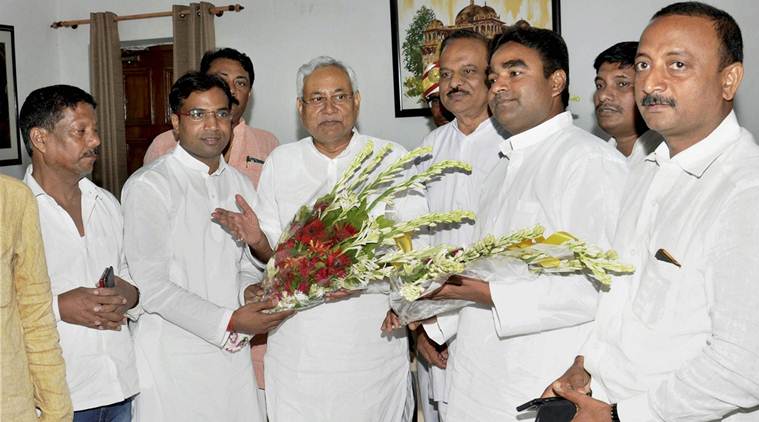nitish kumar, nitish kumar trust vote, bihar government, bihar assembly, jd(u)-rjd, jd(u)-bjp, sushil modi, bihar news