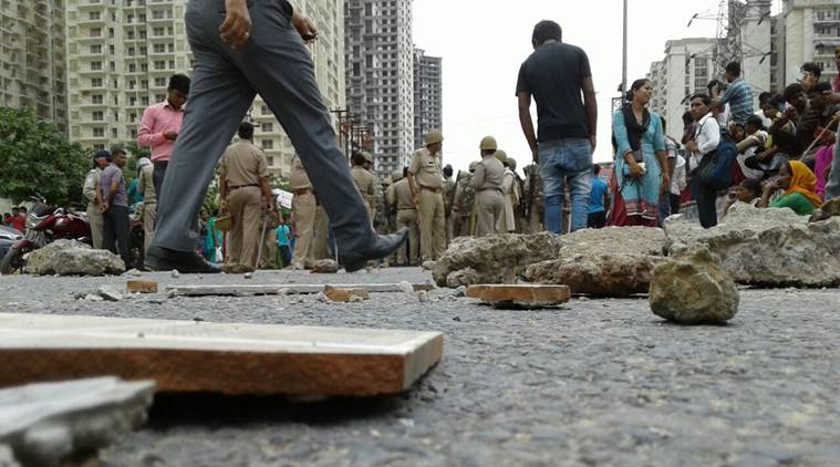 noida, noida society, noida maid beaten, noida domestic help
