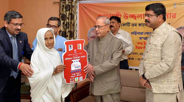 Pranab mukherjee, Jangipur, LPG connection, cooking gas connection, ujjwala scheme