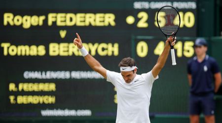 Roger Federer marches into Wimbledon 2017 final with win over Tomas Berdych
