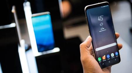 Samsung profits top estimates on chips, Galaxy S8 smartphone sales